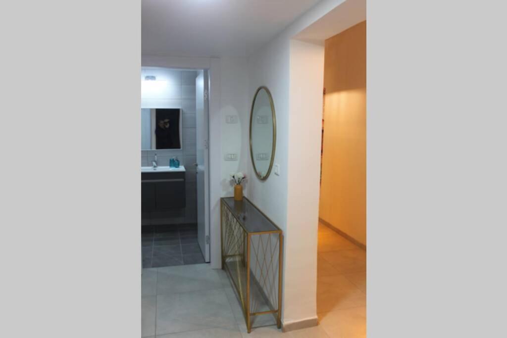 נוף הארבל עם חלון לכינרת Apartment Migdal Exterior foto