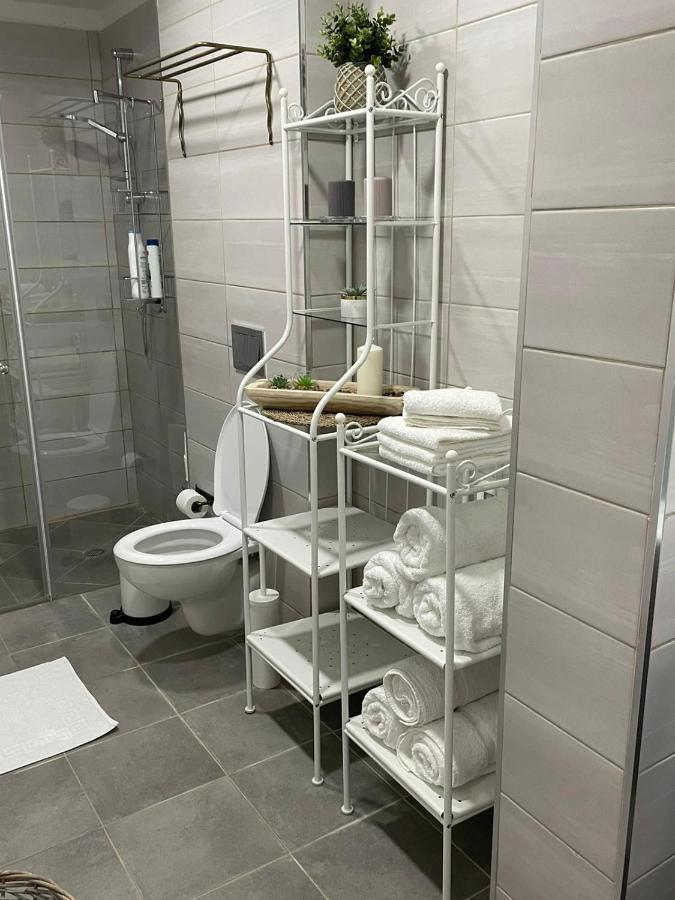 נוף הארבל עם חלון לכינרת Apartment Migdal Exterior foto