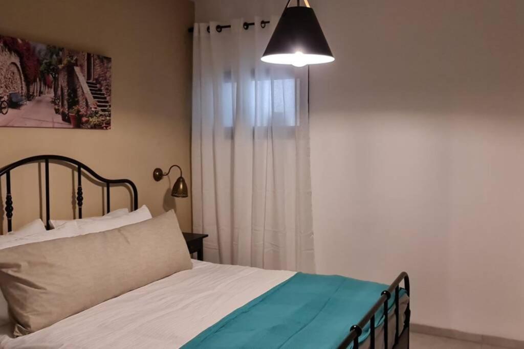 נוף הארבל עם חלון לכינרת Apartment Migdal Exterior foto