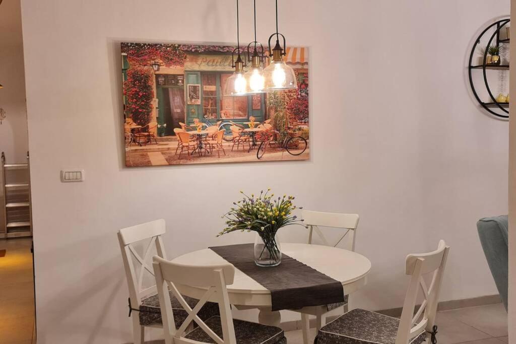 נוף הארבל עם חלון לכינרת Apartment Migdal Exterior foto