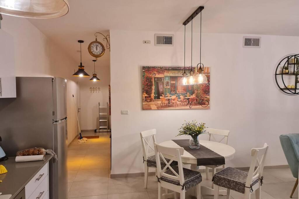 נוף הארבל עם חלון לכינרת Apartment Migdal Exterior foto
